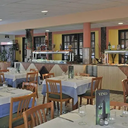 全球科斯塔热带酒店 3*