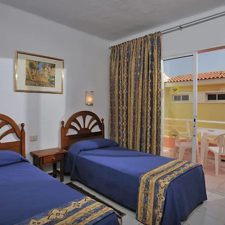 全球科斯塔热带酒店