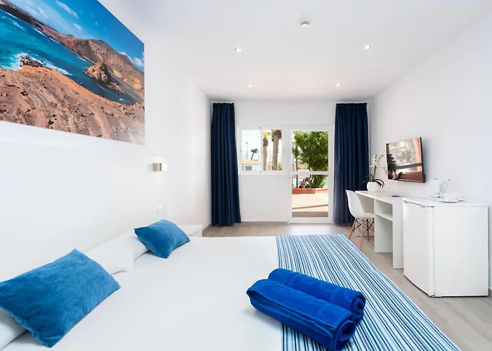 Globales Costa Tropical Hotel 3*